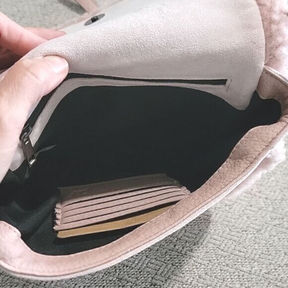 Bearpaw Blush Pink Shearing Trim Crossbody Saddlebag - Picture 5 of 12